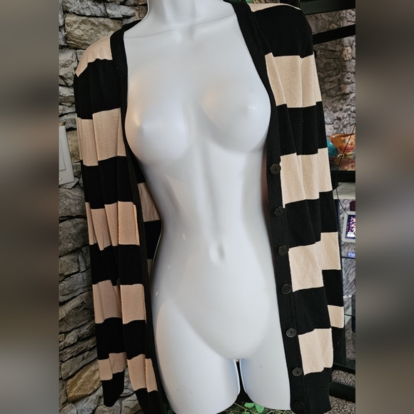 Women's Black and Cream Cardigan - Picture 1 of 2
